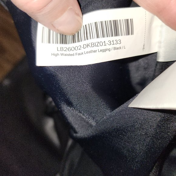 Quince High Waisted Faux Leather Legging Black Large - Picture 6 of 6